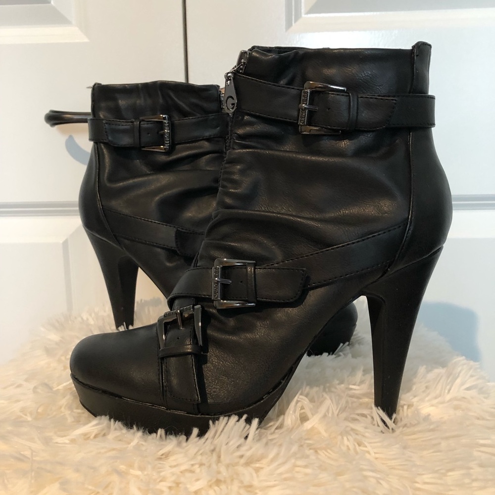 Guess black faux-leather booties Size 9.5